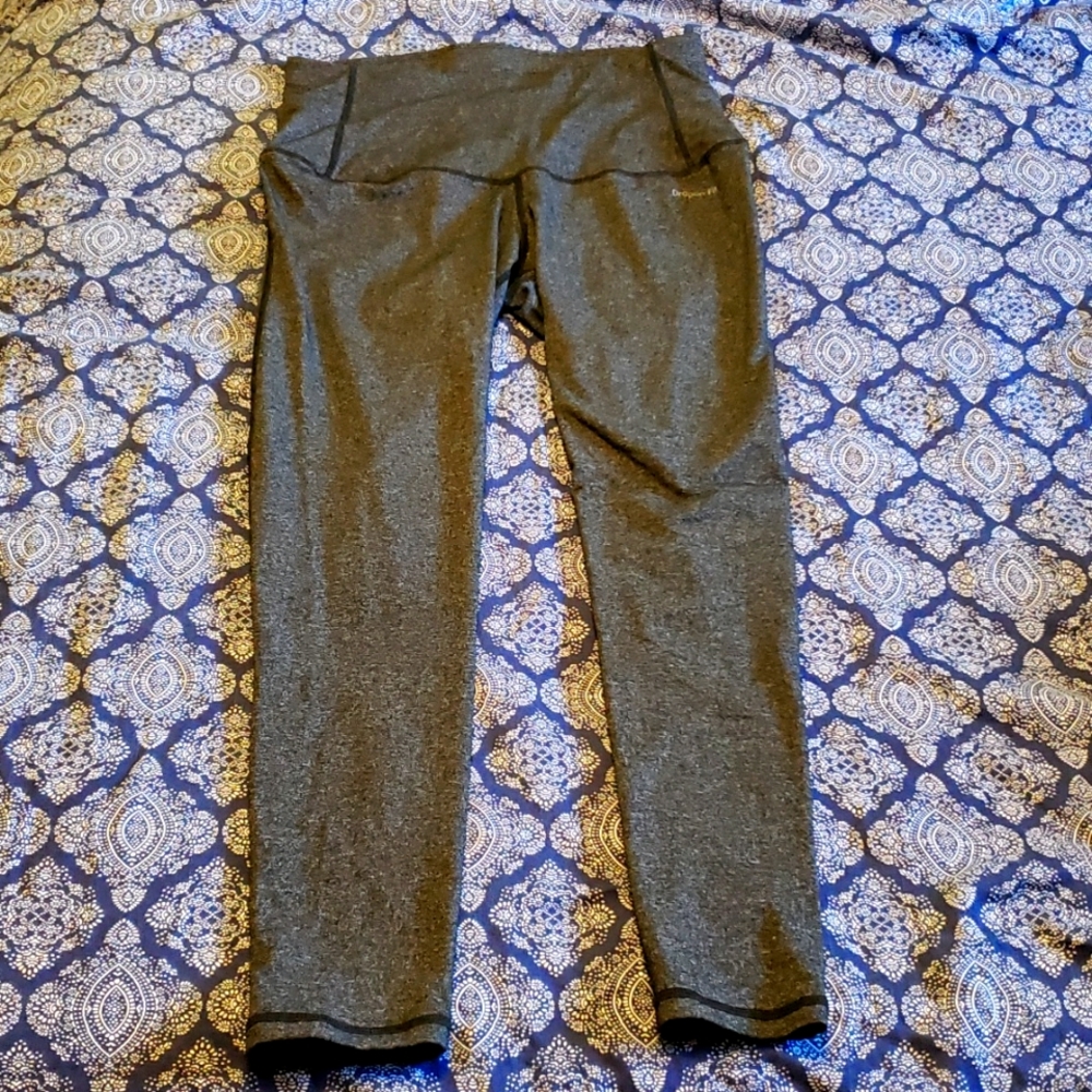 Medium gray leggings